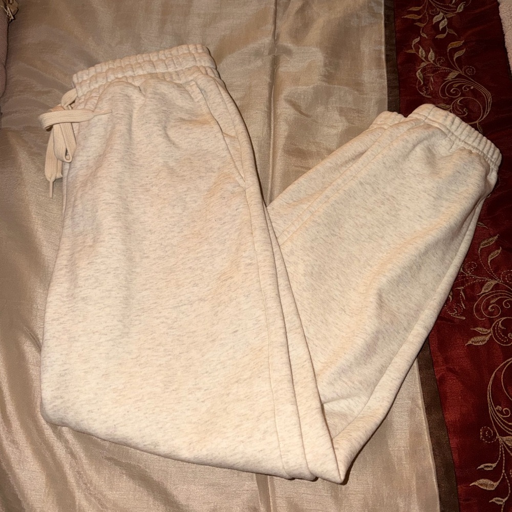 Fabletics sweatpants - image 1